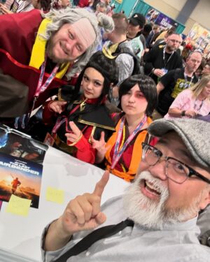 Paul Sun-Hyung Lee Instagram - Day 1 of @galaxyconrichmond is in the books and I had the most excellent time meeting awesome people and getting to chat about Kim’s Convenience, Star Wars, and Avatar! I saw some excellent cosplays, amazing t-shirts, received a super dope Iroh Turtleduck from @pluviiox and was inspired by a sick tattoo for a coin run! Huge thanks to @nerdygrl394 for her masterful handling of the lineup! You keep everyone happy and seen! All my love to @eastyorkmum my partner in crime: thanks for joining me on this adventure! My rep at @thegershagency @mosher_firstname for making sure I’m taken care of, the tireless volunteers at the con: y’all are the glue that keeps us together! And a special shoutout to the family of Fire Nation cosplayers! Families that cosplay together, stay together! 

Looking forward to what Day 2 holds in store for us!!! Drop by and say hi if you can! #okseeyou