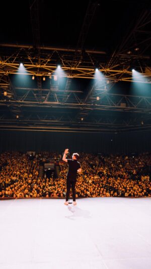 Paul Taylor Instagram - 8 years of bilingual shows. This was the last one. Merci @zenith_paris et merci aux 4200 personnes présentes. I love you ❤️