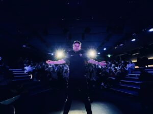 Paul Taylor Instagram - Good Game France! I missed most of the match because I was on stage. RDV pour le prochain France-Angleterre lundi à 20h sur YouTube pour mon spectacle So British Ou Presque. P.s. I already know who wins 😉 https://youtu.be/4idqdI7ZcmM
