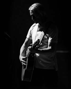 Paul Weller Instagram - Bristol, you were beautiful. Thank you to everyone who's joined us so far on Paul's Spring UK 2024 Tour!

📸 Robin Clewley (@robinclewleyphotography)