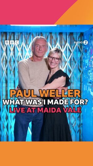 Paul Weller Instagram - Paul Weller performs a stunning cover of Billie Eilish’s What Was I Made For for Jo Whiley’s Sofa Session. 🧡
Listen in full on BBC Sounds. 

#PaulWeller #BillieEilish