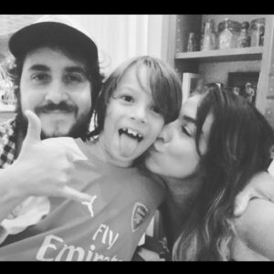 Paula Costa Instagram - Hoje meu filho faz 17 anos! 17 !! 

Cara @matheus.cm_ eu te amo absurda e absolutamente. 
Não tem um aniversário seu que eu não olhe pra trás com gratidão e emoção. Te honro meu filho! Hj e sempre.
Somos melhores amigos e assim seguiremos sendo sempre! 

Vc enche sua família de orgulho. Que homem foda vc é ❤️

Agradeço todos os dias por você ter me escolhido como sua mãe. Que privilégio! 

happy bday MEU SOL!!!!! ❤️🎂❗️