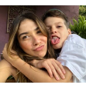 Paula Costa Instagram - Hoje meu filho faz 17 anos! 17 !! 

Cara @matheus.cm_ eu te amo absurda e absolutamente. 
Não tem um aniversário seu que eu não olhe pra trás com gratidão e emoção. Te honro meu filho! Hj e sempre.
Somos melhores amigos e assim seguiremos sendo sempre! 

Vc enche sua família de orgulho. Que homem foda vc é ❤️

Agradeço todos os dias por você ter me escolhido como sua mãe. Que privilégio! 

happy bday MEU SOL!!!!! ❤️🎂❗️