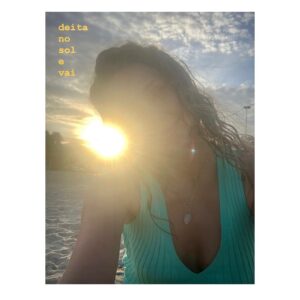 Paula Possani Instagram - Despedindo de outubro com um pouco da temporada no Rio de Janeiro ❤️☀️💦🎬