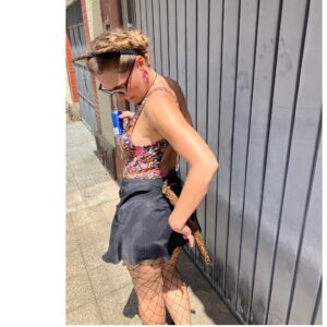 Paula Possani Instagram - Carnaval dia 01 e minha alcateia do amor! 🐯❤️
.
Alcateia: grupo de lobos ou manada de quaisquer outros animais ferozes.