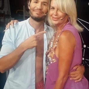 Paula Volpe Instagram - Gracias @tomroxdente @piaslapka @canal9oficial la pase genial #alatarde #baile #jurado #bachata