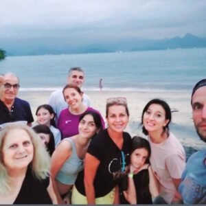 Paula Volpe Instagram - Hermoso lugar #angradosreis #brasil #carnaval #familia