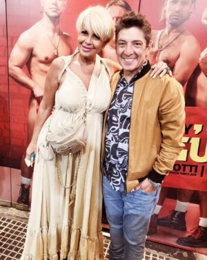 Paula Volpe Instagram - Lindo verlos @sergio_gonal @totyciliberto estreno sin vergüenza gracias @solcire_oficial