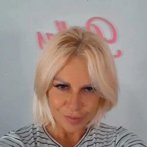 Paula Volpe Instagram - Gracias @doblementebellas por mis hermosas #pestañas #peloporpelo #extensions #extensionesdepestañas #ojos