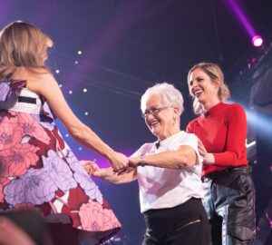 Paulette Gagnon Instagram - Souvenir de l’émission d’hier!
📺 @lasemainedes4julie
📸 @sachabourque