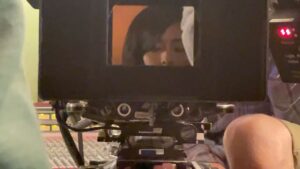 Paulina Singer Instagram - I been posting my favorite TV and Film projects so you know i must add Raising Kanan 🚗🔫

I was in s2 of this show and I think my favorite part was that it was set in the 90s and I got to play a recording artist 🎤 music in the 90s was so iconic and I got to record all the songs for my character✨extremely fun. 
You can stream it on STARZ and the music is on all streaming platforms 🎙️

Also can we just take a moment for the HEIGHT of this wig