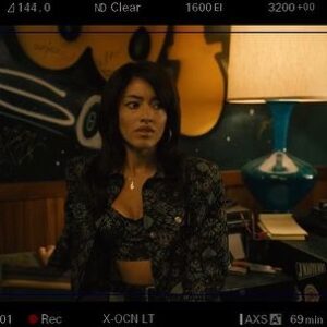 Paulina Singer Instagram - I been posting my favorite TV and Film projects so you know i must add Raising Kanan 🚗🔫

I was in s2 of this show and I think my favorite part was that it was set in the 90s and I got to play a recording artist 🎤 music in the 90s was so iconic and I got to record all the songs for my character✨extremely fun. 
You can stream it on STARZ and the music is on all streaming platforms 🎙️

Also can we just take a moment for the HEIGHT of this wig
