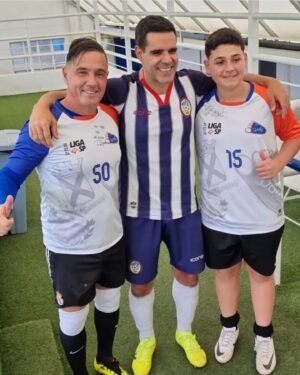 Paulo Andrade Instagram - Sábado maravilhoso de reencontro com amigos, de jogar futebol nos dois times que amo (sim, joguei pelo Sem Chance FC e MAGIPAC, duas seguidas sabe lá Deus como), e botar a conversa em ordem. 

Muito obrigado ao parceiro @guto_redaelli pela organização impecável de sempre. 

As fotos profissionais são do @ttkzsport.

Viva a amizade! Viva o futebol!