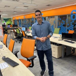Paulo Andrade Instagram - Estreia confirmada! "Saí no BID" do Grupo Globo, onde narrarei pela primeira vez no sábado, dia 13 de abril, na abertura do Brasileirão 2024. Ao lado dos ótimos @ledio.carmona e @alline.calandrini, estarei no Morumbis para SÃO PAULO x FORTALEZA, exclusivo no Sportv e Premiere.

Que seja o início de uma trajetória com muitas emoções. 

@sportv 
@premiere 
@tvglobo