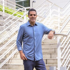 Paulo Andrade Instagram - Estreia confirmada! "Saí no BID" do Grupo Globo, onde narrarei pela primeira vez no sábado, dia 13 de abril, na abertura do Brasileirão 2024. Ao lado dos ótimos @ledio.carmona e @alline.calandrini, estarei no Morumbis para SÃO PAULO x FORTALEZA, exclusivo no Sportv e Premiere.

Que seja o início de uma trajetória com muitas emoções. 

@sportv 
@premiere 
@tvglobo