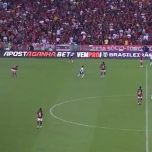 Paulo Andrade Instagram - Noite de grande jogo no Maracanã: Flamengo 2-1 Cruzeiro. O clássico entregou o que era esperado, o Flamengo lutou bravamente e venceu com força um time muito competitivo. 

Narrei no @premiere. Muito obrigado por tantas mensagens bacanas. 

Seguimos…