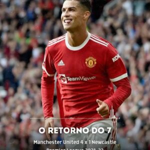 Paulo Andrade Instagram - Durante anos, os principais momentos da Premier League tiveram uma voz no Brasil: a voz de @pauloandradereal.

Foi ele que embalou vários dos lances mais icônicos da história do futebol inglês. O milagre de Aguero, a bicicleta de Rooney, o escorregão de Gerrard… Vários desses momentos estão reunidos neste post, que é uma homenagem ao narrador que, depois de 20 anos na ESPN, foi contratado pela Globo.

Ficam aqui o nosso desejo de sorte para ele no novo desafio e a gratidão por ajudar a eternizar tantos momentos para o torcedor de futebol do Brasil.

Muitos lances ficaram de fora, a gente sabe, mas qual é o seu preferido? Diz aí!

#PremierLeague #PauloAndrade #NarraçãoEsportiva #Futebol
