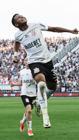 Paulo Andrade Instagram - O TIMÃO DESENCANTOU ⚽

Wesley encontrou o caminho do gol e marcou o primeiro do Corinthians no Brasileirão. 

📸: Getty Images 

*Contém texto alternativo

Descrição com acessibilidade: vídeo de gol marcado por Wesley, jogador do Corinthians, na partida diante do Fluminense pelo Brasileirão.

#Premiere #BrasileiraoNoPremiere #Corinthians #Wesley