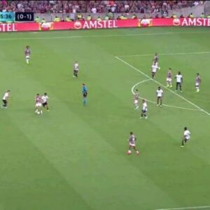 Paulo Andrade Instagram - Gols de uma noite mágica, no Maracanã. Narrei os dois gols de @jhonariasa, e o primeiro título de Recopa Sul-Americana da história do Fluminense. Troféu conquistado com coragem de sobra.

Foi demais! 

Via @espnbrasil