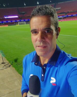 Paulo Andrade Instagram - Uma noite muito especial. Obrigado pelo acolhimento, carinho e atenção de todos os meus colegas e amigos na chegada à nova trajetória. Sem isso não seria possível viver a noite que vivi. Me sinto em casa. Vamos por mais.

Obrigado pela oportunidade e confiança, @sportv, @premiere e @tvglobo.