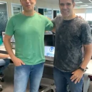 Paulo Andrade Instagram - Que grande encontro! Preparem-se para muita análise e emoção com esses dois feras na minha telinha 🤩 

A partir da 13h, o Seleção sportv entra no ar com tudo com a perspectiva do Brasileirão, rodada da Libertadores e muito mais… 

#SelecaoSportv #PauloAndrade #AndreRizek #BrasileiraoNoSportv #Libertadores