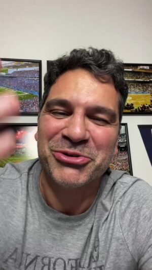 Paulo Antunes Instagram - Live pós vitória dos Chiefs! Vamos repercutir a pós-temporada da NFL. #Bills #Chiefs #Ravens #Lions #49ers #Packers #NFL #futebolamericano