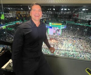 Paulo Antunes Instagram - Dump das Finais da NBA. Foi sensacional! Obrigado a @nbabrasil por me dar essa oportunidade incrível de cobrir os Celtics nas Finais da NBA. Foi realmente especial. #Celtics #nbabrasil #finais #basquete