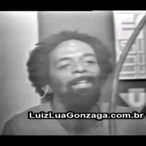 Paulo Costa Lima Instagram - Taí a prova: Luiz Gonzaga tinha ouvido absoluto...!!! Naná toca o berimbau e ele diz: "pra mim é sol..." e manda ver...repare!  Lindos esses dois Kings...

Obrigado a @makariosmaia que me enviou essa belezura

Posted @withregram • @nanavasconcelosoficial Naná Vasconcelos- Encontros - De Rei para Rei!! From King to King!

#nanavasconcelos 
#luizgonzaga 
@luizgonzagarei 
@luizgonzagaorei 
@luiz_gonzagarei