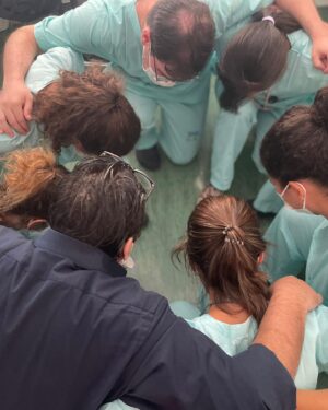 Paulo Futre Instagram - Buenas noticias amigos: ¡acabo de salir del hospital! Mil obrigados y mil gracias por vuestro apoyo.

Gratidão eterna com todos estes verdadeiros heróis da UTIC 👏👏👏
