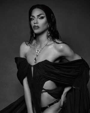 Paulo "Miss Fiercalicious" Fortes Instagram - Donatella VERSACE💜

Photos by @fdc.photo 
Outfit by @charles___lu 
Nails by @funeralfacenails 
Jewelry by @lag_concepts