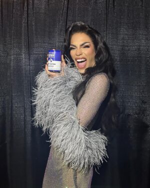 Paulo "Miss Fiercalicious" Fortes Instagram - 🤍 DRAGCON DAY 2 🤍

I’M A WINNER BABY!!!!! Thank you everyone who voted for me!! 🥰