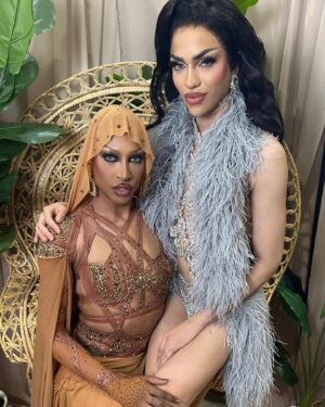 Paulo "Miss Fiercalicious" Fortes Instagram - 🤍 DRAGCON DAY 2 🤍

I’M A WINNER BABY!!!!! Thank you everyone who voted for me!! 🥰
