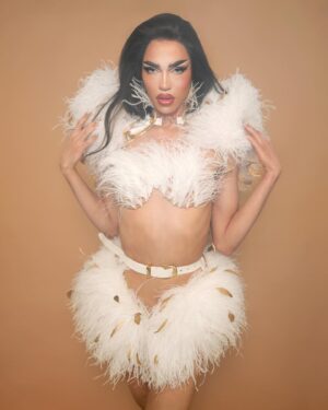 Paulo "Miss Fiercalicious" Fortes Instagram - Face card never declines