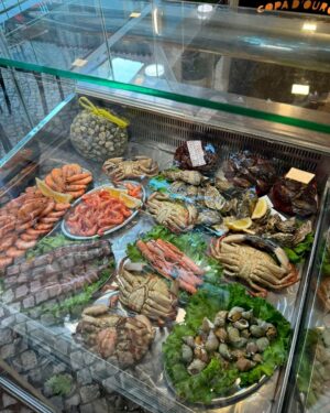 Paulo Rocha Instagram - Um dia em Setúbal. Muito significativo mostrar para o meu filho um pouco da sua origem. Os lugares, as comidas e a cultura de onde vim 🤍
