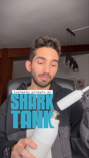 Paulo Sousa Instagram - Será esta a melhor garrafa de água do Mundo? @livelarq