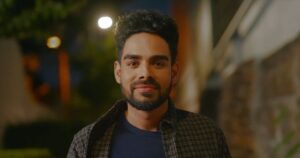 Pav Dharia Instagram - #SamneRehniE is now out on youtube! Link in my bio ☝🏽
Thank you everyone who was involved!

@manavsangha
@daviddharia 
@tshmz
@savvvss
@yungfreshcoconut 
@k_bellabeauty 
@_ravs92_ 
@emiliavictoria 
@__pks__
@rohithunt169
@modernday_rani 
@___badaam
@helanisarathkumara