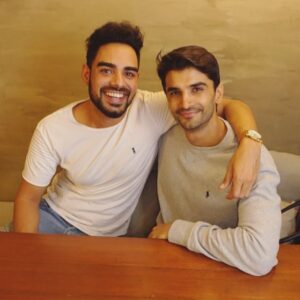 Pav Dharia Instagram - Filtered the fuck out of this to look as pretty as him but I guess it works on him too 🤔

Never a dull moment seeing @amarsran1. He's always been and always will be an inspiration to me. An incredible human being and a superstar in the making. We going to ownnnn Mumbai one day mate! Or maybe just a small apparently cuz it's more bloody expensive than Sydney