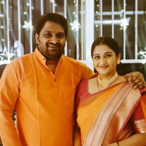 Pavan Wadeyar Instagram - ಪ್ರೀತಿಯ ಬೆಳಕು ಹರಡಲಿ, ನೆಮ್ಮದಿ ಶಾಶ್ವತವಾಗಿ ಉಳಿಯಲಿ , ದೀಪಾವಳಿ ಹಬ್ಬದ ಶುಭಾಶಯಗಳು. 🙏 ⭐️