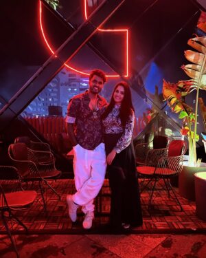 Pavani Reddy Instagram - Together we grow stronger 
#🤞