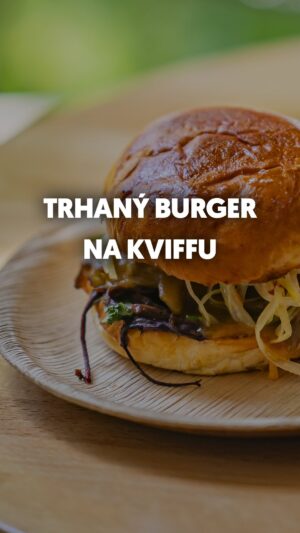 Pavel Berky Instagram - @berkyofficial se k nám do kuchyně v Rohlík Parku přišel podívat, jak nám to jde a rovnou si s šéfkuchařem Kubou z @creamandcuisine střihli jeden burger 🍔. A ano, veganskou verzi taky máme👌!

[pozn. autora - nevím jak vám, ale mně se jak při natáčení, tak teď při střihu tak sbíhaly sliny, že si ho jdu hned dát 🤫]

#rohliknakviff