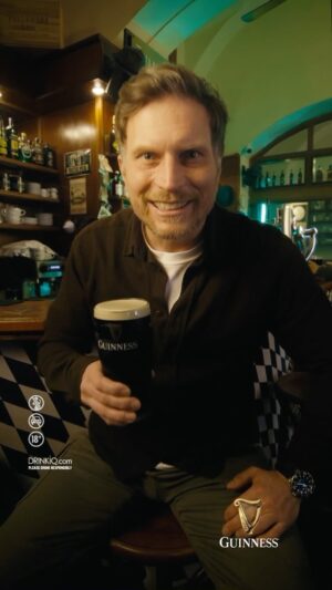 Pavel Berky Instagram - I když toho máte až nad hlavu.. I když často už nevíte kudy kam.. Je to vždycky jen otázka priorit.. Pojďme oslavit sv. Patrika.. Společne….s Guinness..☘️☘️

#guinness
#pijtesrozumem 
#placenaspoluprace
