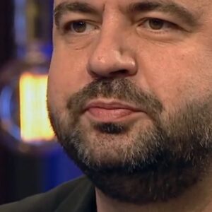 Pavel Berky Instagram - Jak jsme se ségrou servírovali michelinskému šéfkuchaři guláš naší mámy a tradiční romskou placku bokeli 🥰 Další krásná vzpomínka na MasterChefa ❤️
•
•
•
#masterchefcz #masterchefcesko #berky #pavelberky #sranda #srandamusibyt #sranda_vzdy_a_vsude #srandacz #srandamusíbyť #srandaczsk #legrace #vtip #vtipnevideo #vtipycz #vtipne #vtipyczsk #vtipnavidea #vtipy #vtipysk #palive #cz #czech #cech #ceska #ceske #radekkasparek #premekforejt #janpuncochar #funny