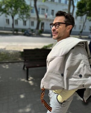 Pavel Derevyanko Instagram - С праздником Великой Победы⭐️

Всех и Каждого! Радости всем Нам и Любви к жизни🙌