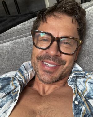 Pavel Derevyanko Instagram - Какой кайф, качественно отработав, заслуженно откисать 😎✌️