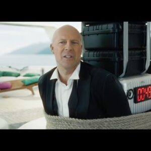 Pavel Hoodyakov Instagram - Our new commercial for @megafon starring Bruce Willis and @azabraza1984 directed by @naishuller #HOODYAKOVPRODUCTION