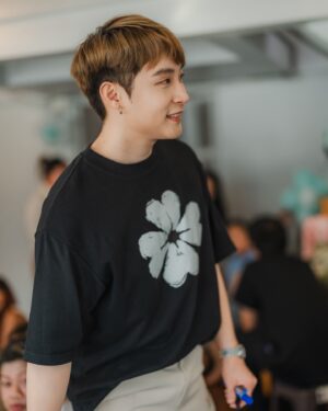 Pawin Kulkaranyawich Instagram - 💚