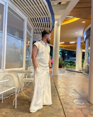 Paytaai Wongkamlao Instagram - ออกมาเดินเล่น😏