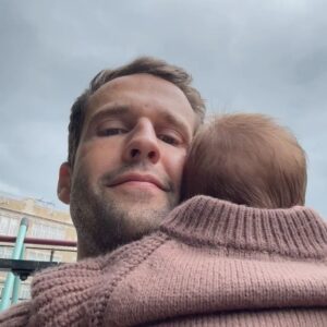 Pedro Andrade Instagram - Happy (American) Father’s Day. 
🇺🇸
@benjaminthigpen 🤍