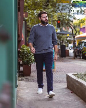 Pedro Beloniel Instagram - @pedro é fã de carteirinha da Calça 247 e conta um pouco de como ela faz parte da sua rotina – que pede muito conforto e versatilidade.

Conheça a Linha 247, que também conta com Jaqueta e bermuda acessando o site da Oficina. Link na bio!

#useoficina #linha247 #modamasculina #basicoreinventado