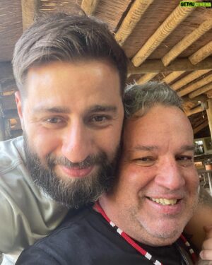 Pedro Beloniel Instagram - Belo Horizonte sempre recebendo as pessoas da melhor maneira possível! Fim de semana incrível comemorando os 07 anos do @ossobh !!! tbt #osso7anos